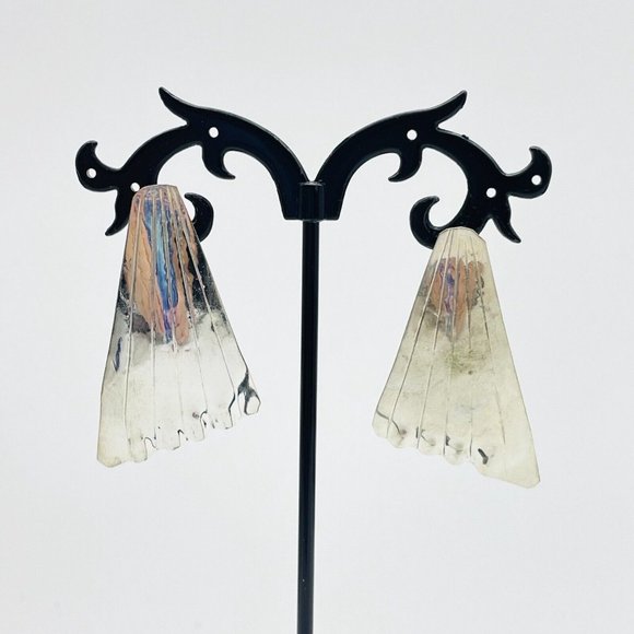 Crimped Triangle Embossed Earrings Pierced Silver Tone Stylized Feet Toes - Picture 4 of 9